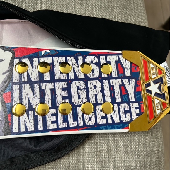 Authentic Kurt Angle WWE champion wrestling belt NEW - Picture 5 of 16